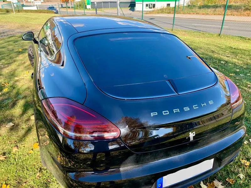 Porsche Panamera GTS mit getönten Scheiben